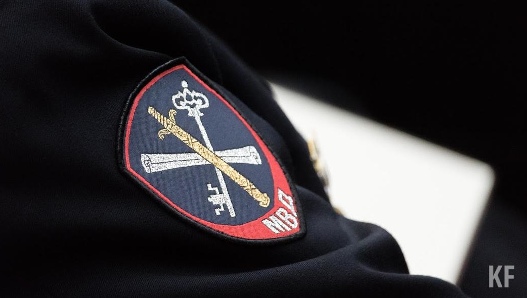 После появления записи в сети несовершеннолетними заинтересовалась полиция.