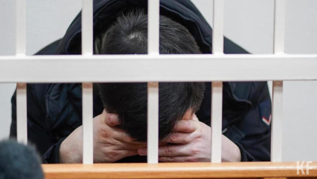 Всё это происходило на глазах несовершеннолетнего пасынка.