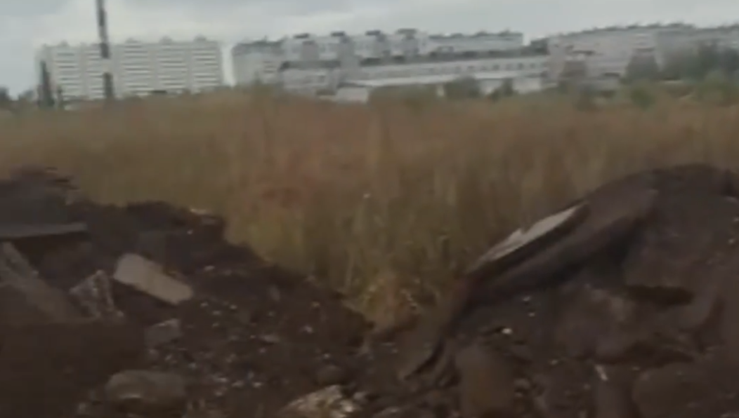 О загрязнённой территории сообщил экологам один из жителей.