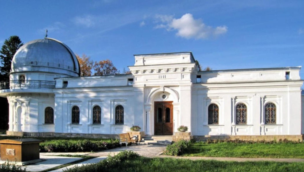 Комплекс олицетворяет непрерывную связь между человечеством