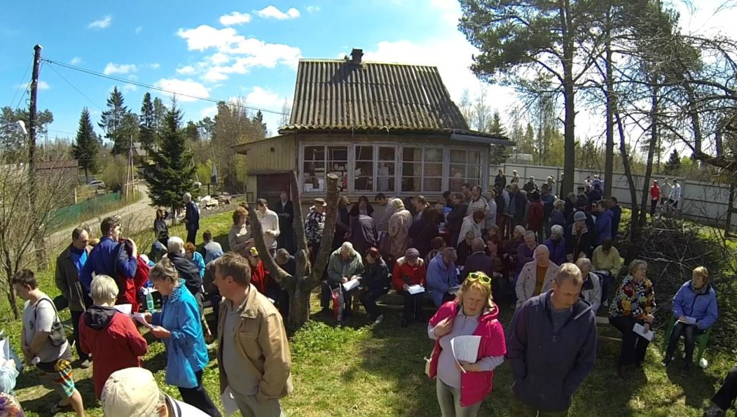 В Зеленодольском районе Татарстана один управленец — Владислав Михеев — поднял «со дна» несколько садовых товариществ и продолжает ими успешно руководить в качестве председателя. Как ему это удалось