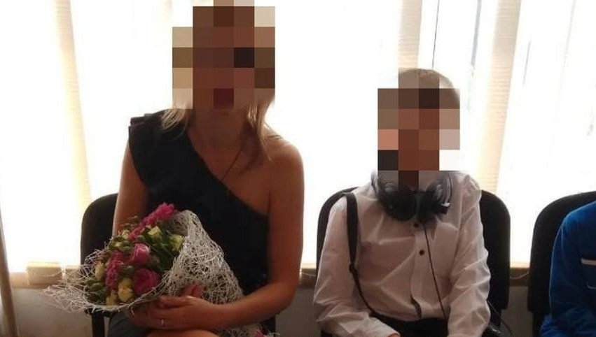 Школьник подошел к крепко спящей матери с молотком и нанес 10 ударов по голове.