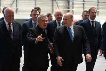 Председатель правительства России поделился своими впечатлениями после посещения цехов.