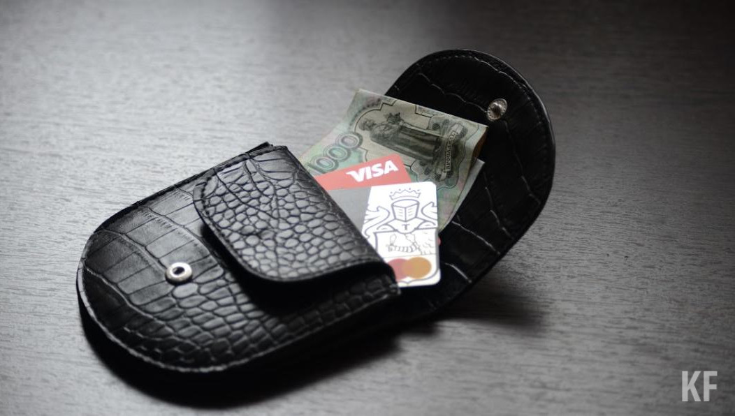 Из зарплаты мужчины будут удерживать в доход государства пять процентов.