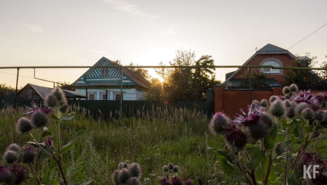 Сельская ипотека выдается под 3% годовых до 25 лет.