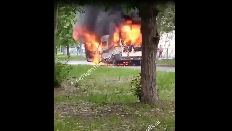 Пожар произошел на улице Батыршина.