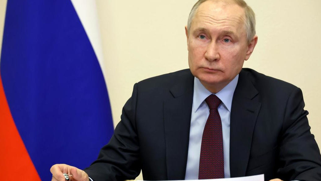 Глава государства дал поручение создать систему обучения кадров для развития беспилотной авиации.