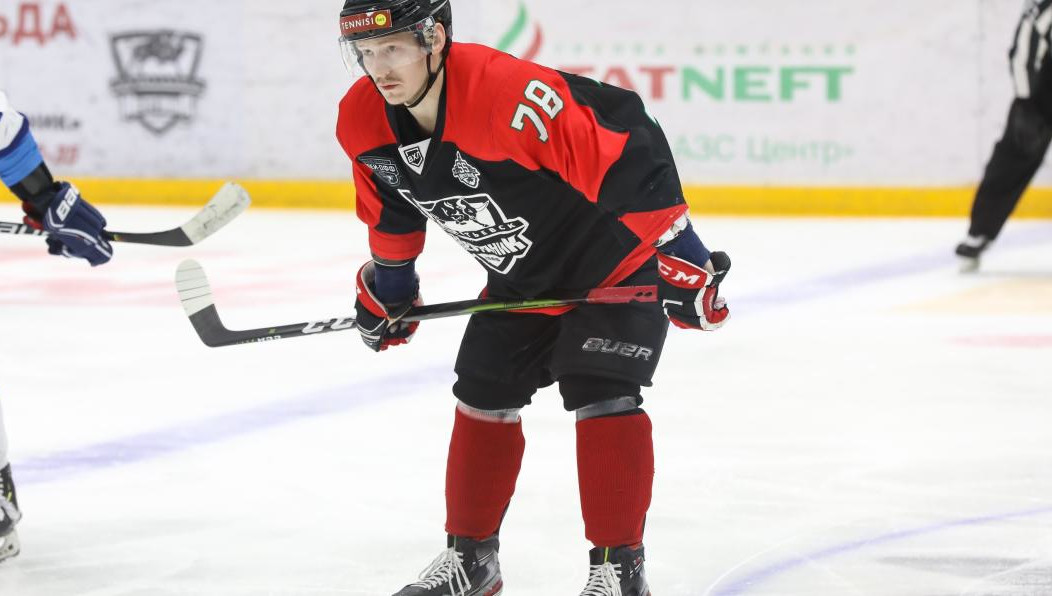 Альметьевцы на своём льду уступили «Динамо СПб».