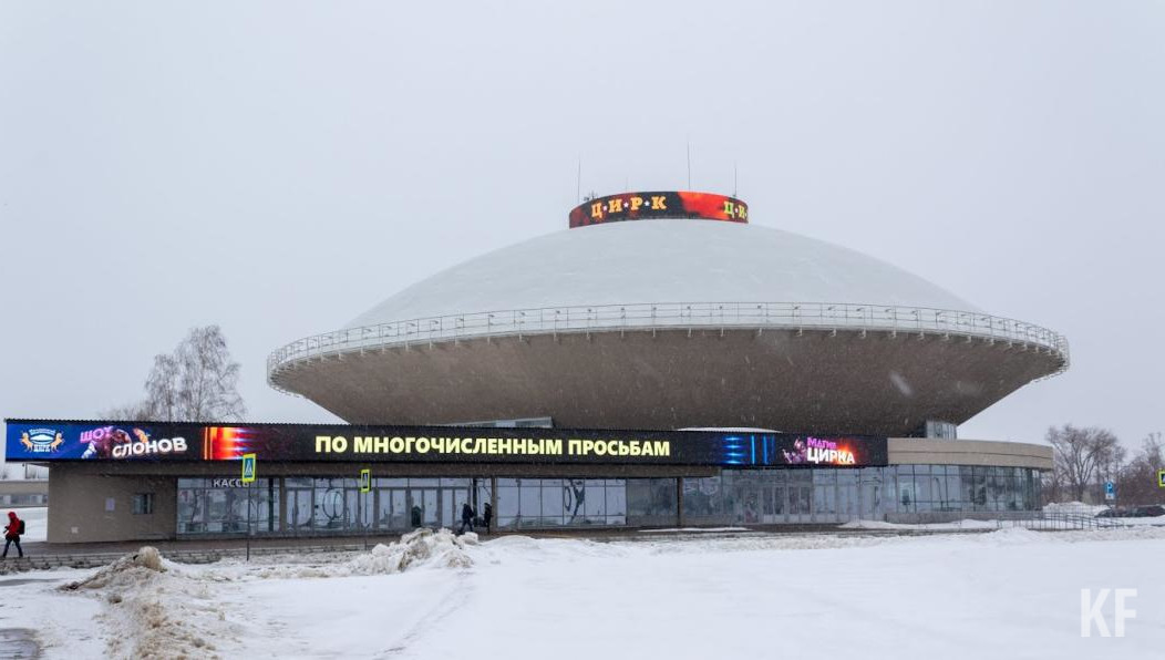 За 4 месяца до открытия «летающей тарелки» его посетил сам Юрий Гагарин.