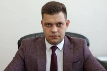 С мая 2022 года работал заместителем начальника отдела нормализации баз данных филиала в Кадастровой палате Татарстана.