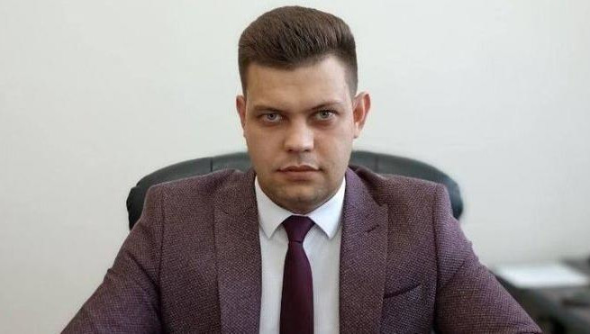 С мая 2022 года работал заместителем начальника отдела нормализации баз данных филиала в Кадастровой палате Татарстана.