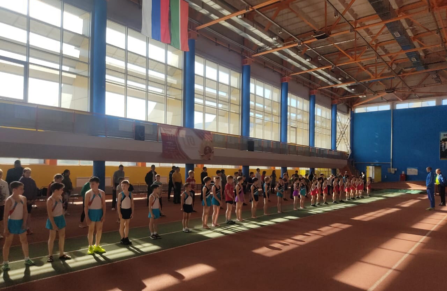 что велосипедисты колесами испортят дорогую «обновку»