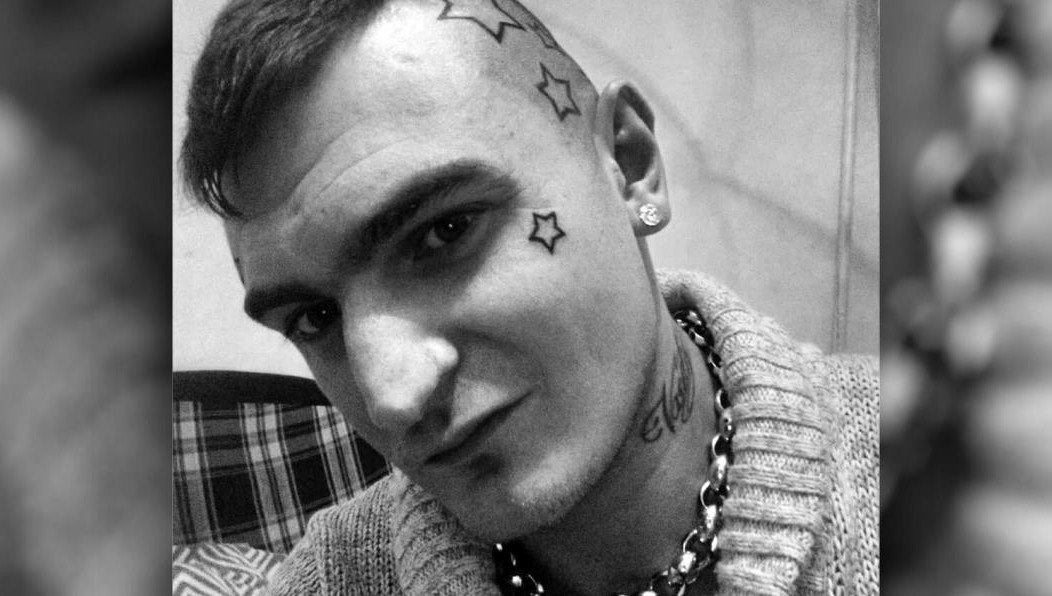 Артисту было 32 года.