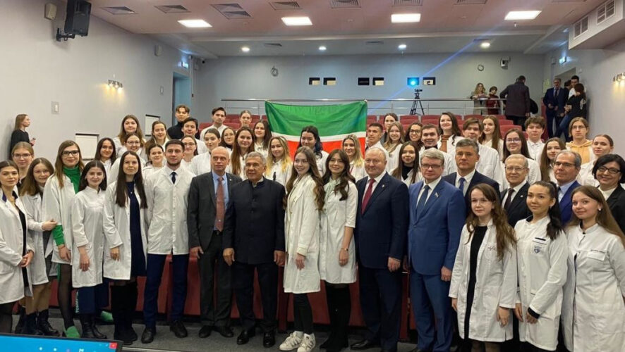 Президент республики отметил