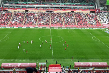 Игроков и работников уведомили о сокращении.