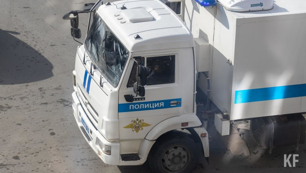 Срок он проведет в колонии строгого режима.