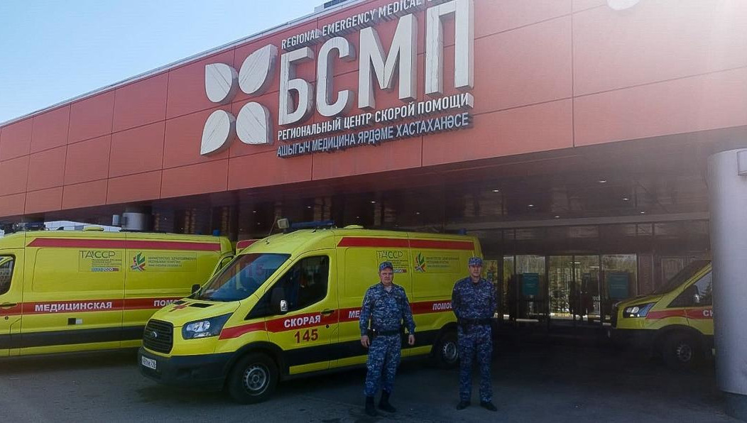 Мужчине помогли росгвардейцы.