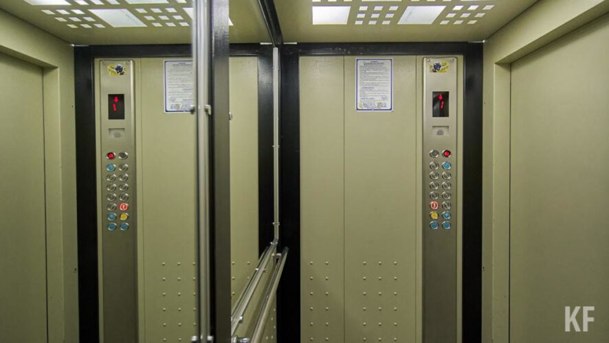 На данный момент в стране нужно заменить более 100 тысяч лифтов.