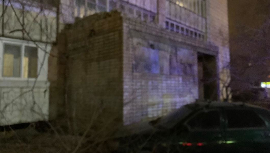 Его госпитализировали с признаками отравления продуктами горения.