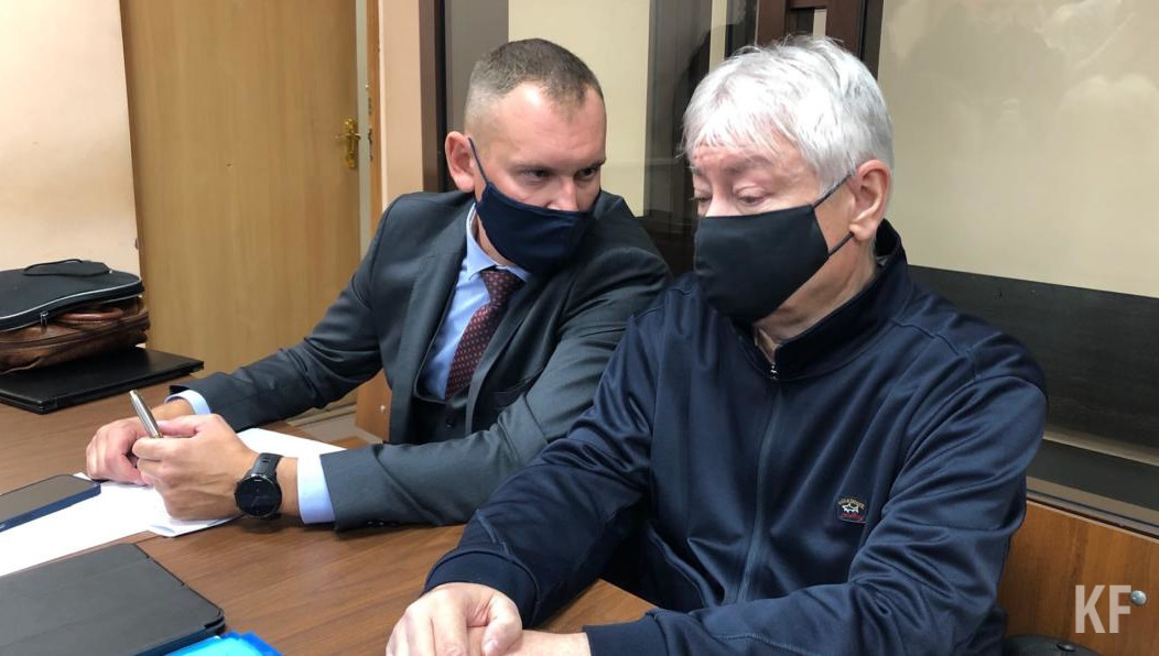 Бывшему банкиру грозит до 15 лет тюрьмы.