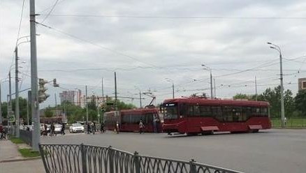 ДТП произошло на перекрестке улиц Серова и Ленской.