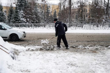 Обильный снегопад привел жителей Татарстана к частым травмам позвоночника.