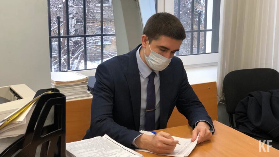 По одному из эпизодов гособвинитель ходатайствовал о прекращении уголовного преследования.