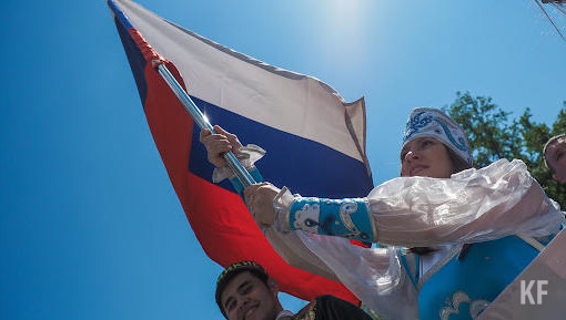 В нем отмечены наиболее значимые моменты истории страны.