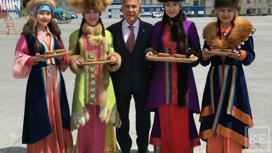 Президент Татарстана Рустам Минниханов прибыл с рабочим визитом в Хакасию