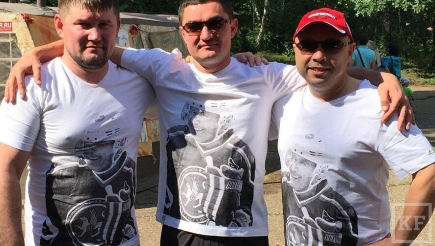 Для жителей Казани скоро станут доступны футболки с изображением главы Татарстана Рустама Минниханова