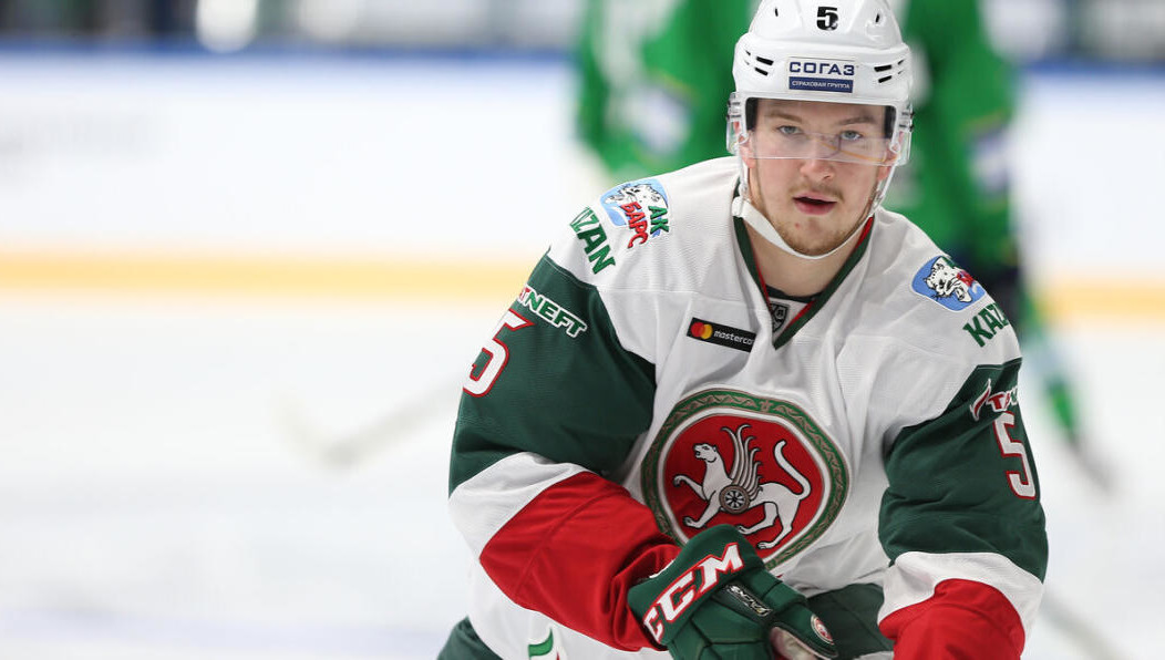 Хоккеист задержится в столице Татарстана до 2023 года.