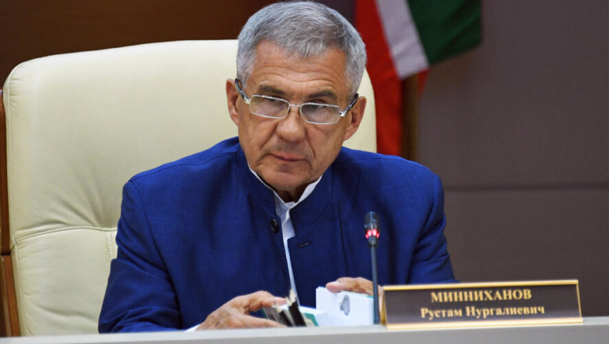 Раис Татарстана Рустам Минниханов провел очередное заседание Совета директоров&nbsp;АО &laquo;Татнефтехиминвест-холдинг&raquo;