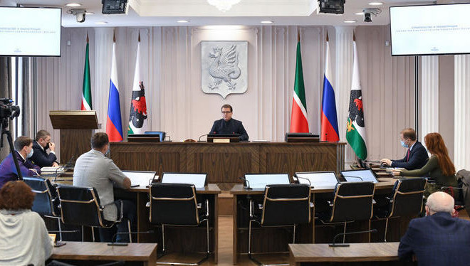 Представили три проекта