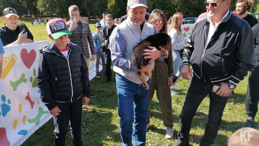 Градоначальник посетил благотворительное мероприятие &laquo;Дай лапу&raquo;.