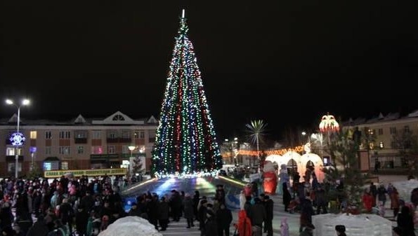 Открытие главной новогодней ёлки в Азнакаево пройдет 22 декабря на площади Татарстана