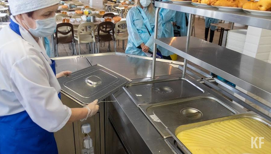 Оценку блюд и организации питания уже оставили 730 человек.