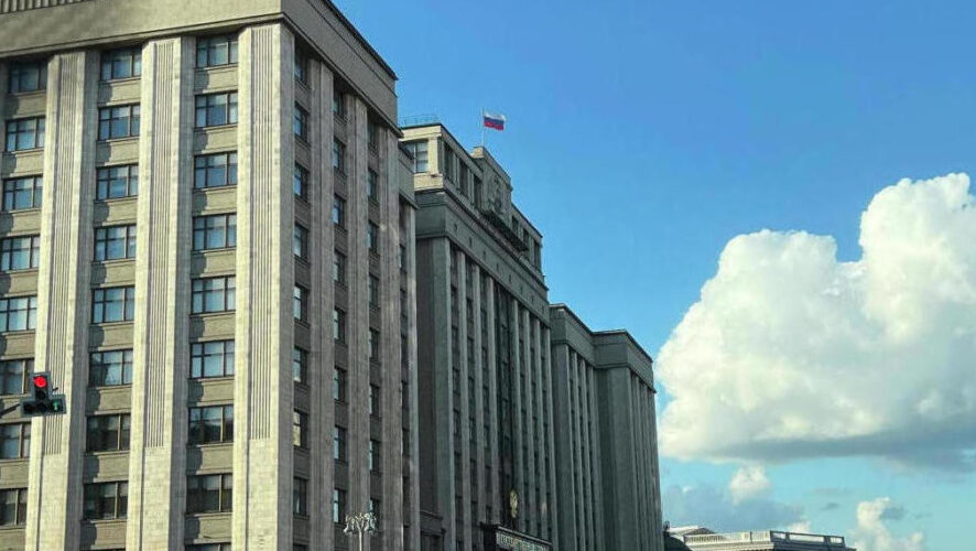 Члены семей военнослужащих будут иметь возможность сохранять служебное жилье по прежнему месту службы.