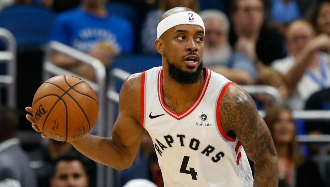 Соглашение с разыгрывающим рассчитано на один год.