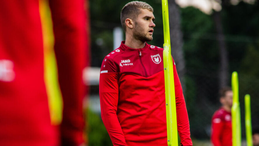 Клуб не заплатил агентам Александра Ломовицкого.