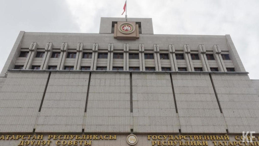 Министру экономики Татарстана Мидхату Шагиахметову необходимо представить прогноз социально-экономического развития республики на 2023 год.