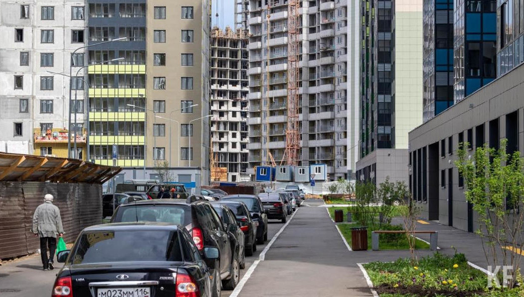 Социальные квартиры остаются дешевле коммерческих на 40-45 процентов.