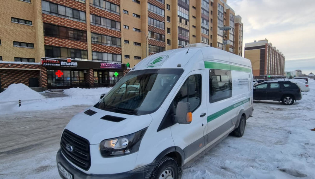 Специалисты провели проверку из-за жалоб на неприятный химический запах от жителей 29-го комплекса.