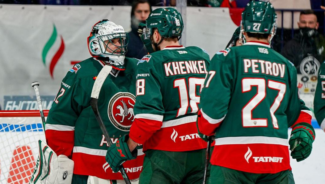 Команда Билялетдинова дожала принципиального соперника в концовке (2:0).