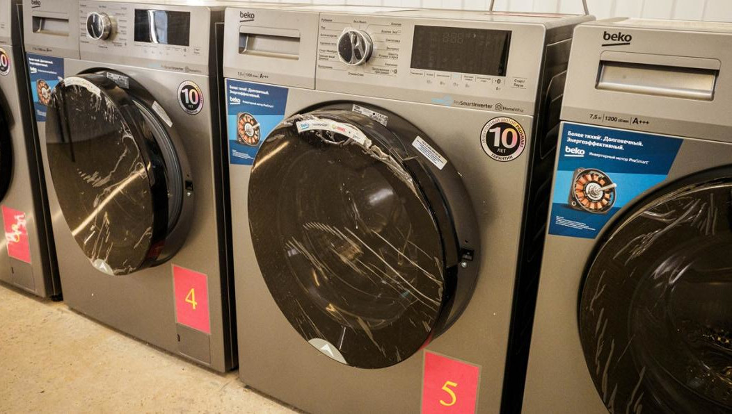 Нэфис Косметикс взял на себя строительство комплекса.