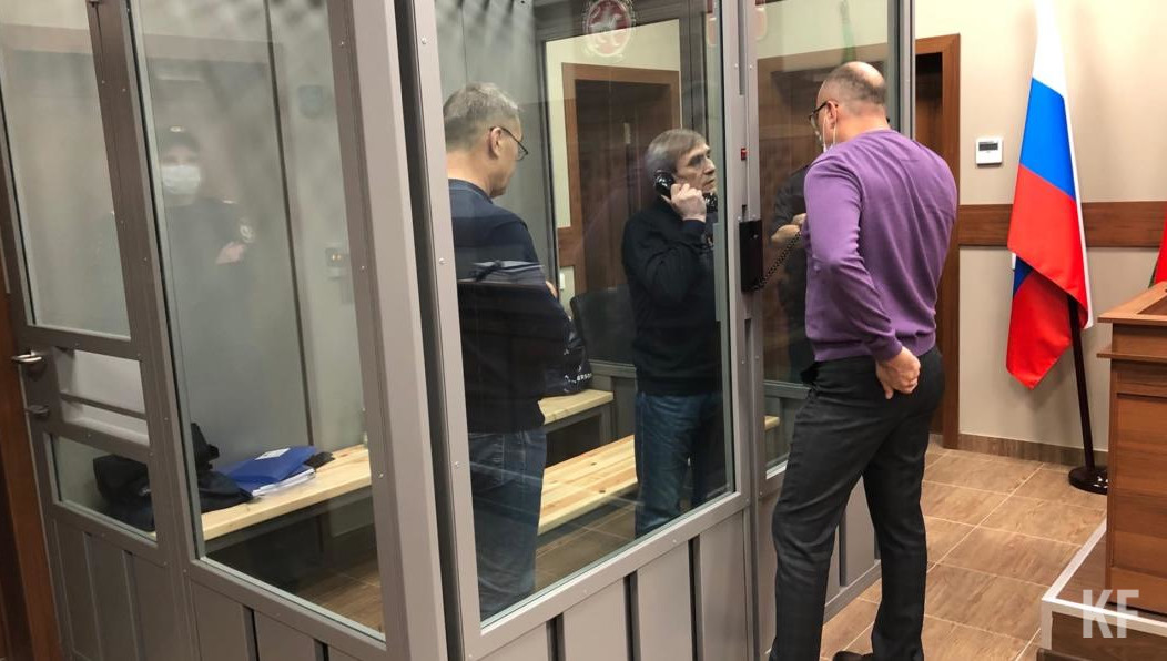 Замминистра МЧС Татарстана вместе с еще двумя подельниками обвиняется в мошенничестве на 161 миллион рублей.