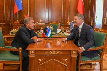 Глава Башкортостана встретился на заседании в Казанском Кремле с президентом республики Рустамом Миннихановым.
