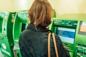 Проблема затронула менее пяти процентов банкоматов страны