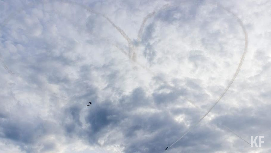 Жители сообщили про дым и неприятный запах со стороны гаражного кооператива.