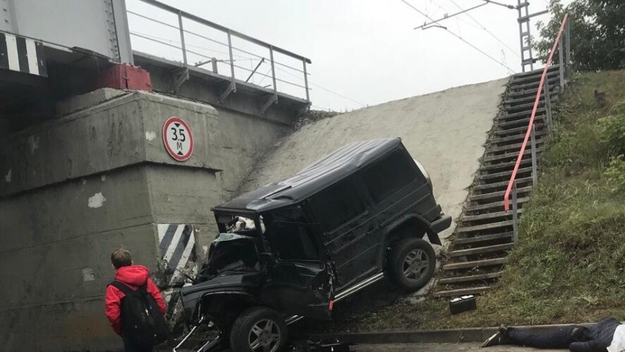 Автомобильная авария произошла сегодня утром на улице Клары Цеткин.