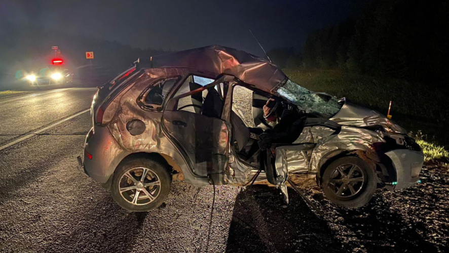 На трассе столкнулись &laquo;Лада Калина&raquo; и Daewoo Nexia.